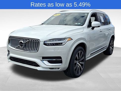 Certified 2023 Volvo XC90 B6 Plus image 3