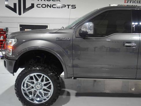 Used 2020 Ford F150 Platinum w/ Equipment Group 701A Luxury image 5