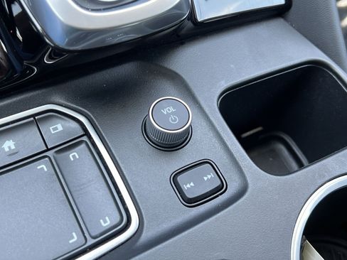 Used 2023 Acura MDX SH-AWD w/ Technology Package image 19