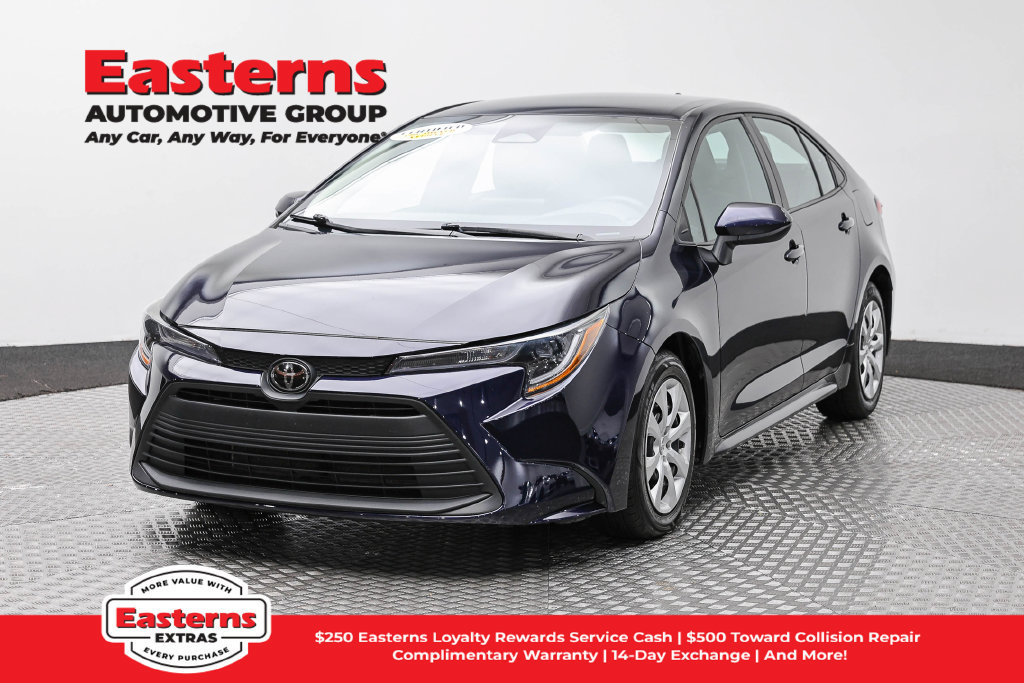 Used 2024 Toyota Corolla LE FWD image 1