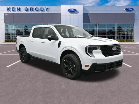 Used 2026 Ford Maverick Lariat w/ Black Appearance Package AWD/4WD image 1