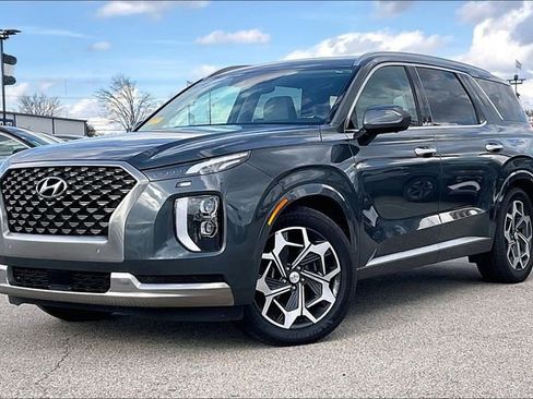 Used 2022 Hyundai Palisade Calligraphy image 2