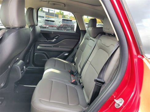 New 2026 Lincoln Corsair Reserve image 18