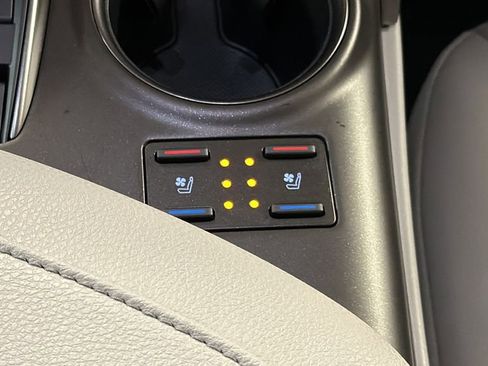 Used 2024 Toyota Camry XSE w/ Navigation Package image 22