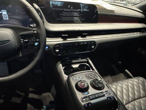 New 2026 Genesis G90 3.5T Prestige image 25