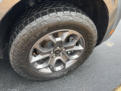 Used 2022 Ford Maverick XLT image 32