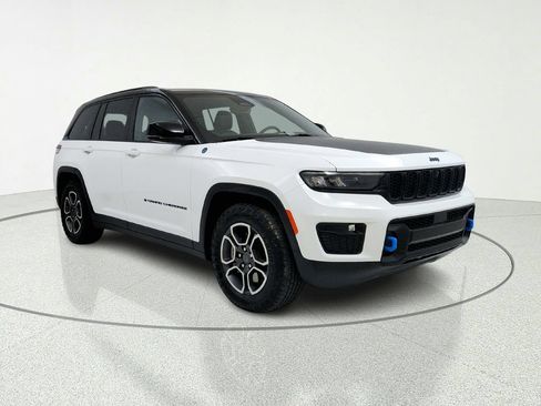 Used 2022 Jeep Grand Cherokee Trailhawk AWD/4WD image 1
