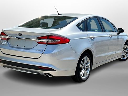 Used 2018 Ford Fusion S image 11