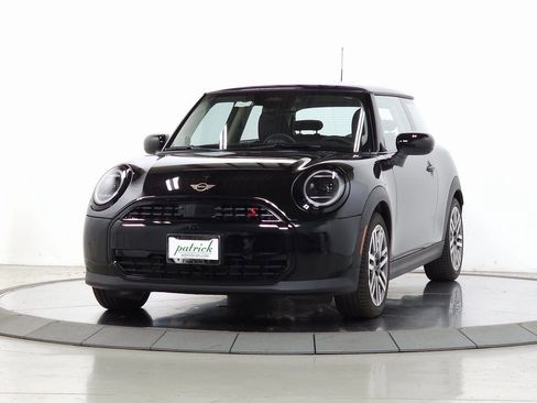 Used 2025 MINI Cooper S image 3
