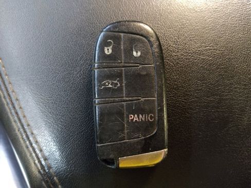 Used 2017 Dodge Challenger SXT image 32