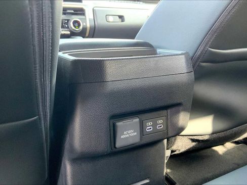 Used 2025 Toyota Tacoma TRD Sport w/ TRD Sport Premium Package image 20