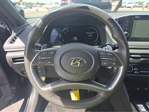 Used 2023 Hyundai Sonata SEL Plus image 6