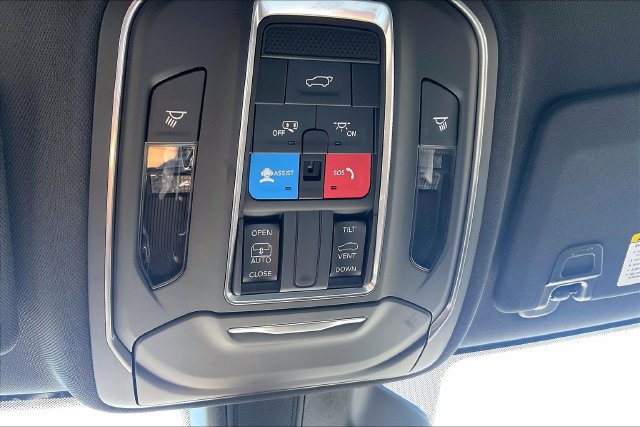 New 2026 Jeep Grand Cherokee 4WD image 22