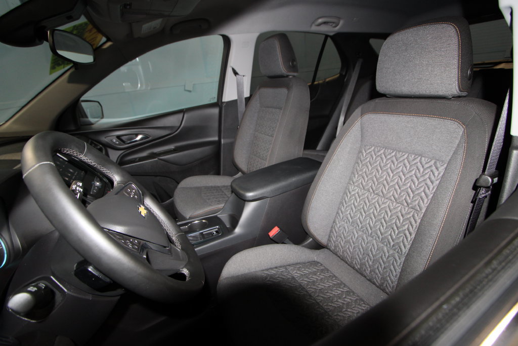 Used 2024 Chevrolet Equinox LT FWD image 4