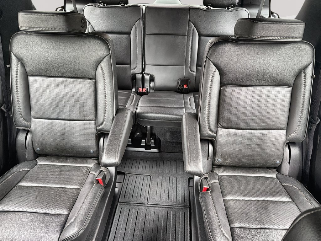 Used 2024 GMC Yukon Denali AWD/4WD image 25