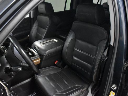 Used 2019 GMC Yukon XL Denali w/ Denali Ultimate Package image 13