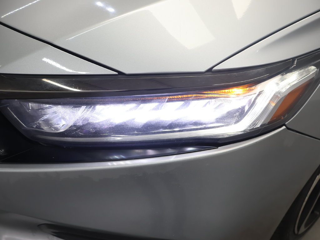 Used 2018 Honda Accord Sport image 29
