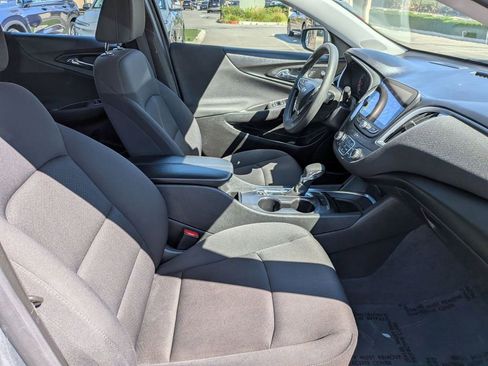 Used 2023 Chevrolet Malibu LT image 30