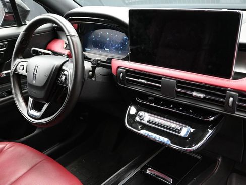 Used 2025 Lincoln Corsair Reserve w/ Jet Appearance Package image 14