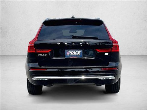 Used 2022 Volvo XC60 T8 Inscription w/ Advanced Package AWD/4WD image 4