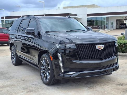 Used 2024 Cadillac Escalade Sport Platinum w/ Heavy-Duty Trailer Package AWD/4WD image 7