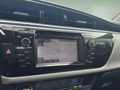 Used 2014 Toyota Corolla LE image 33