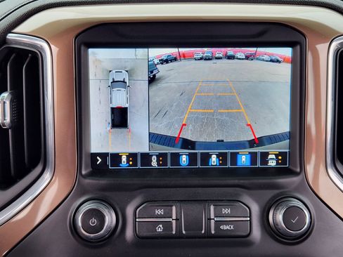 Used 2023 Chevrolet Silverado 2500 High Country image 18