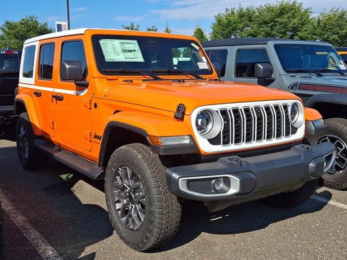 New 2026 Jeep Wrangler Unlimited Sahara w/ Whitecap Package AWD/4WD image 3