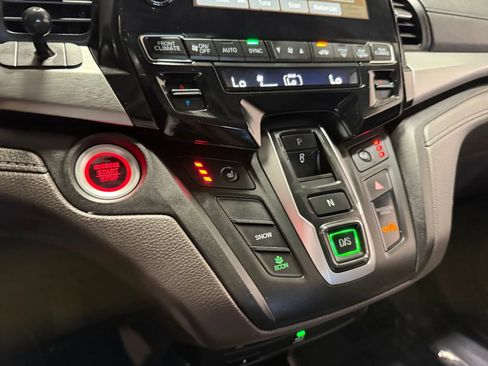 Used 2018 Honda Odyssey EX-L image 33