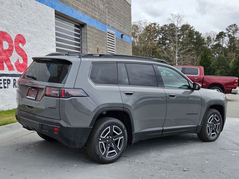 New 2026 Jeep Cherokee Laredo AWD/4WD image 7