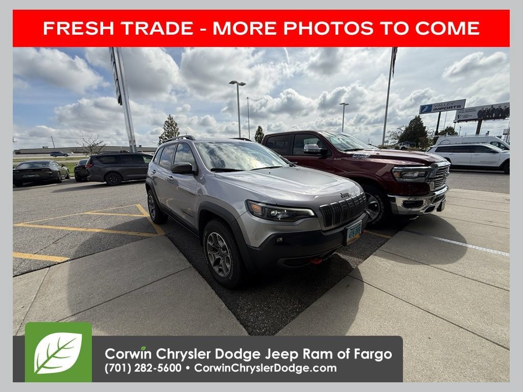 Used 2021 Jeep Cherokee Trailhawk AWD/4WD image 1