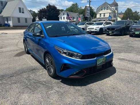 Used 2023 Kia Forte GT-Line w/ GT-Line Premium Package FWD image 5