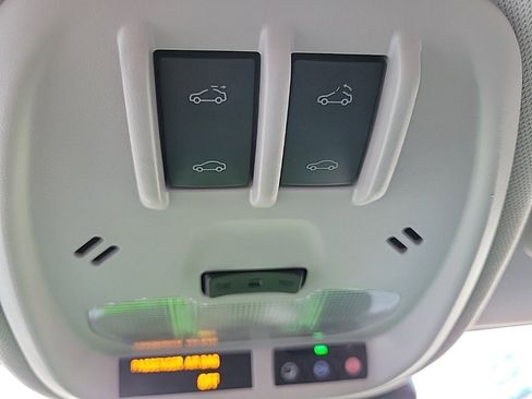 Used 2024 Chevrolet Trax ACTIV w/ Sunroof Package image 12