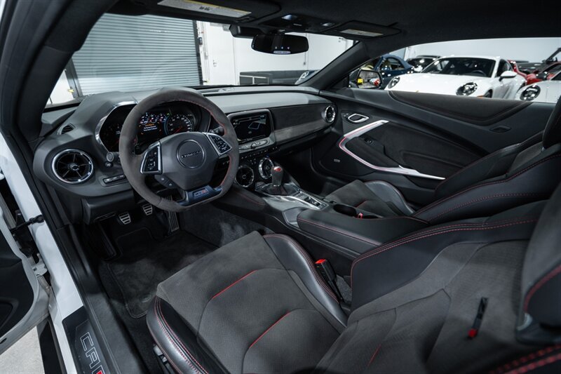 Used 2018 Chevrolet Camaro ZL1 RWD image 18