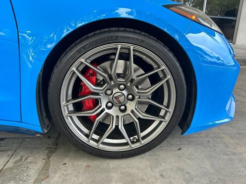 Used 2025 Chevrolet Corvette Z06 RWD image 20