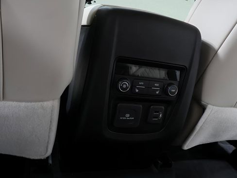 Used 2023 Buick Enclave Avenir w/ Avenir Technology Package image 26