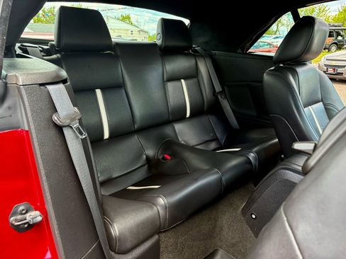 Used 2012 Ford Mustang GT Premium image 28