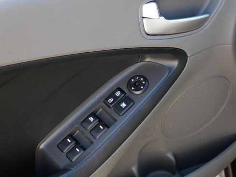 Used 2018 Kia Forte LX FWD image 20