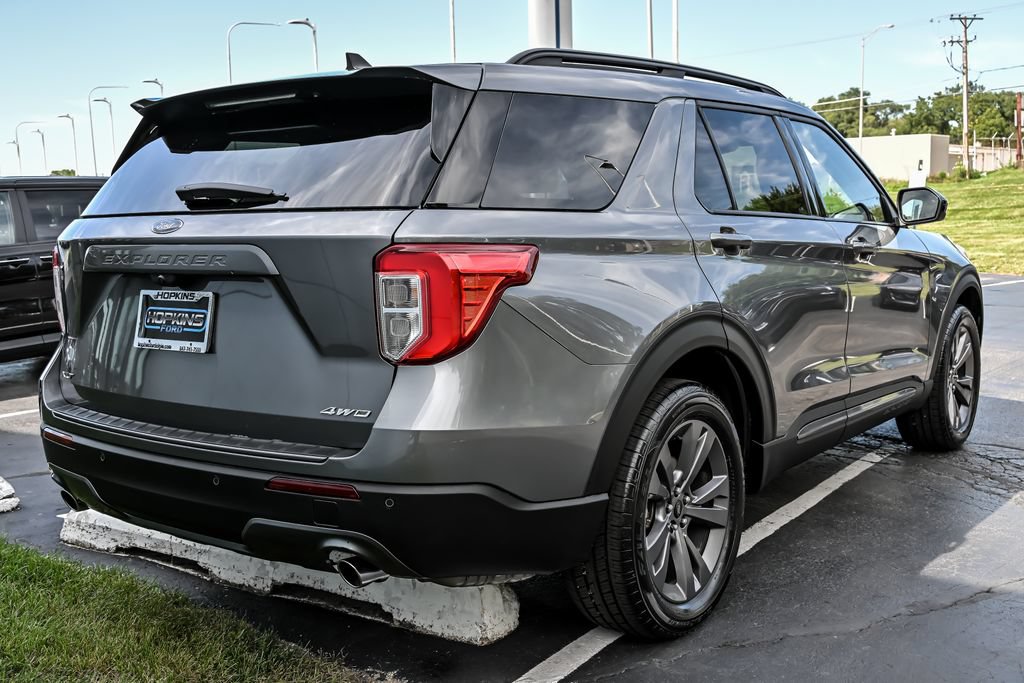 Certified 2024 Ford Explorer XLT w/ Equipment Group 202A AWD/4WD image 8