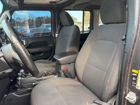 Used 2020 Jeep Wrangler Unlimited Sport S image 11