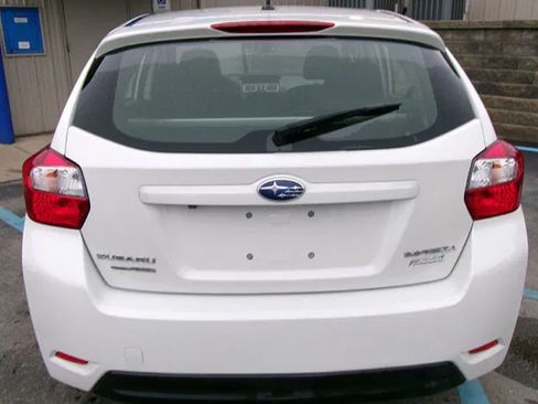Used 2016 Subaru Impreza 2.0i AWD/4WD image 4