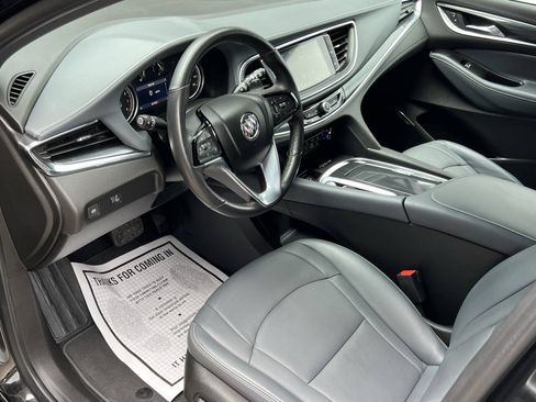 Used 2024 Buick Enclave Essence w/ Sport Touring Edition AWD/4WD image 14