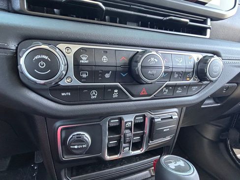 New 2025 Jeep Wrangler Sahara image 37