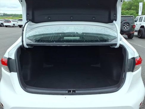 Used 2024 Toyota Corolla LE FWD image 10