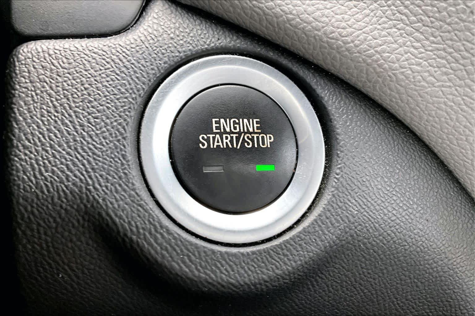 Used 2020 Chevrolet Equinox LT FWD image 33
