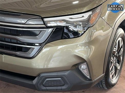 Used 2025 Subaru Forester Premium w/ Convenience Package #2 image 10