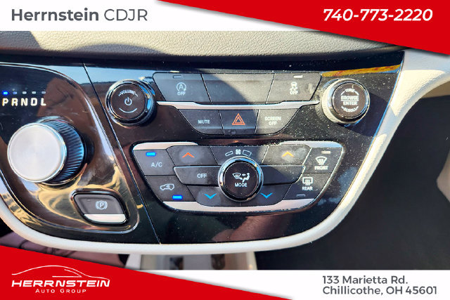 Used 2024 Chrysler Voyager LX FWD image 20