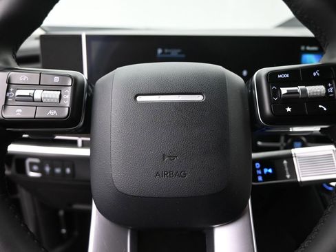 Used 2025 Hyundai Santa Fe SEL image 18