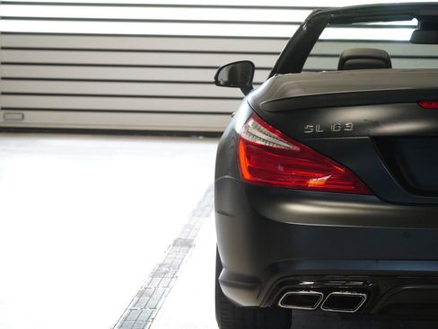 Used 2013 Mercedes-Benz SL 63 AMG image 13