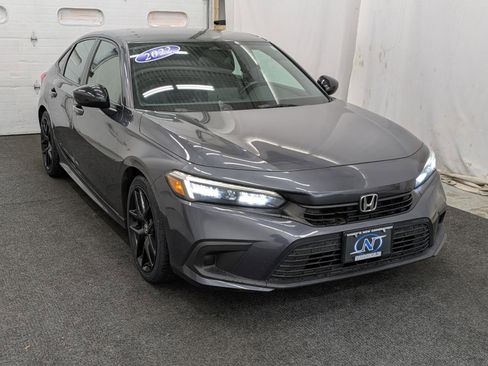 Used 2022 Honda Civic Sport image 11